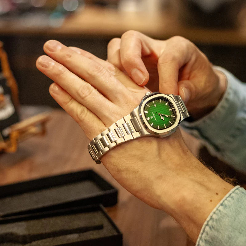 Poedagar Nautilus 40mm Watch | Adjustable Bracelet + Exclusive box
